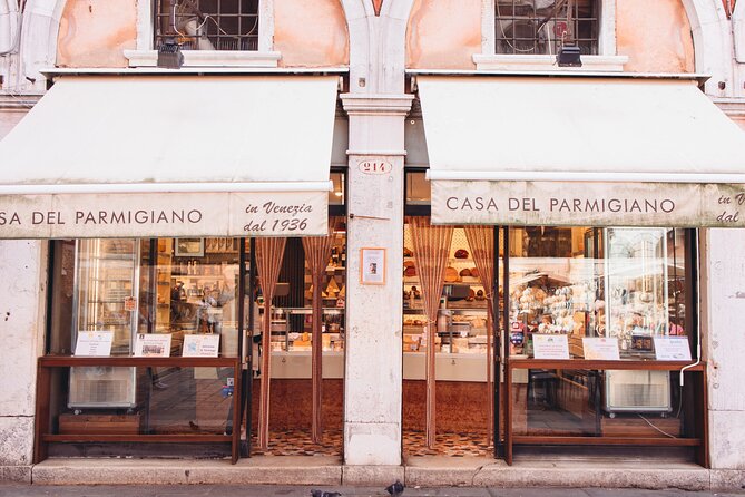 Private Venice Street Food Tour with a Sommelier - Rialto Market: The 1,000-Year Flavor Stop