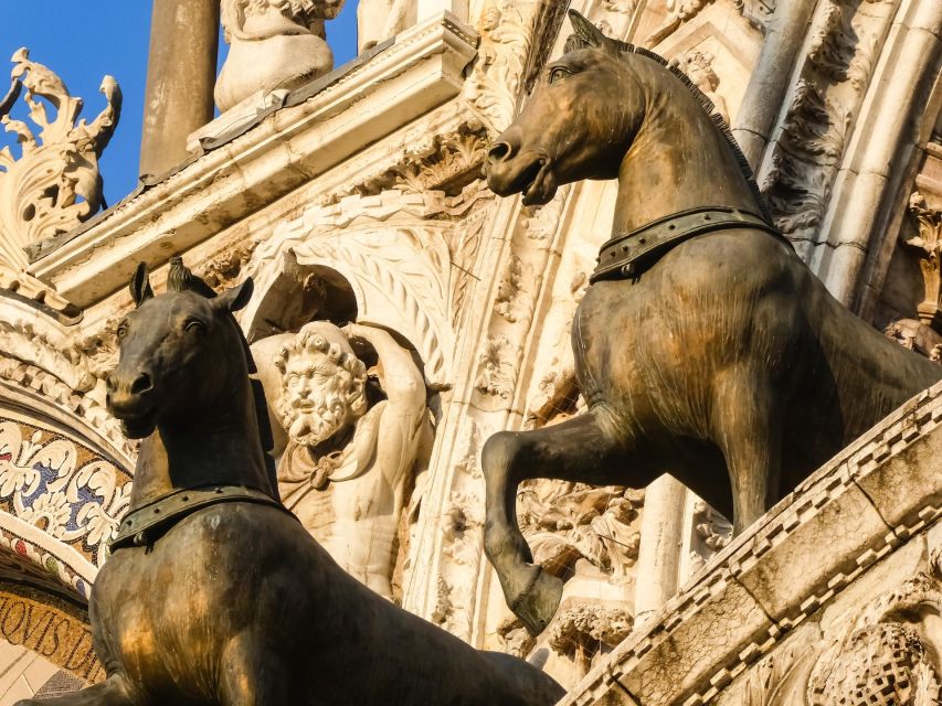 Private Venice Walking Tour and Gondola Ride - Campo Manin and Daniele Manin: A Stop That Grounds the Story