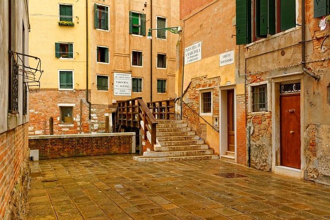 Private Walking Tour: Cannaregio and the Jewish Ghetto - Stop 1, Cannaregio streets and the foundry origin of the word ghetto