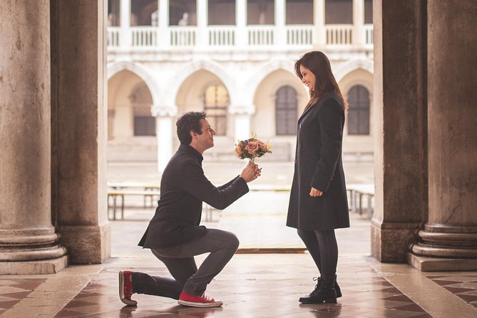Professional Photographer in Venice, Italy - Why this Venice photo session works so well near St. Mark