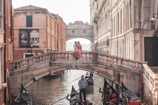 Professional Photographer in Venice, Italy - Optional Gondola Danieli: when it makes sense and what to budget