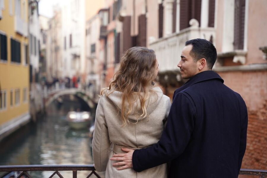 Professional Photoshoot in Venice - Who Should Book This, and Who Should Skip It