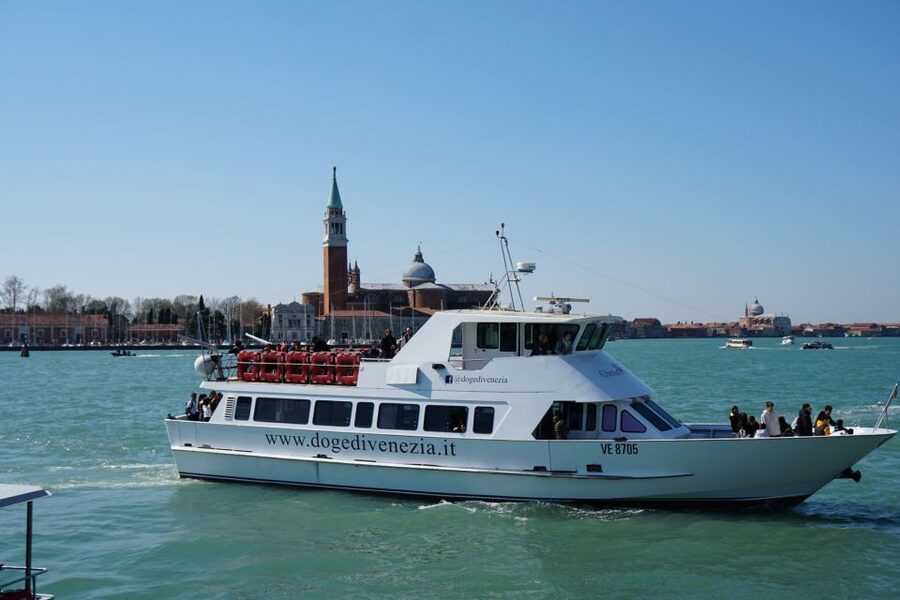Punta Sabbioni: Murano, Burano & Torcello Guided Boat Tour - Practical Tips: Make Your 7 Hours Feel Longer