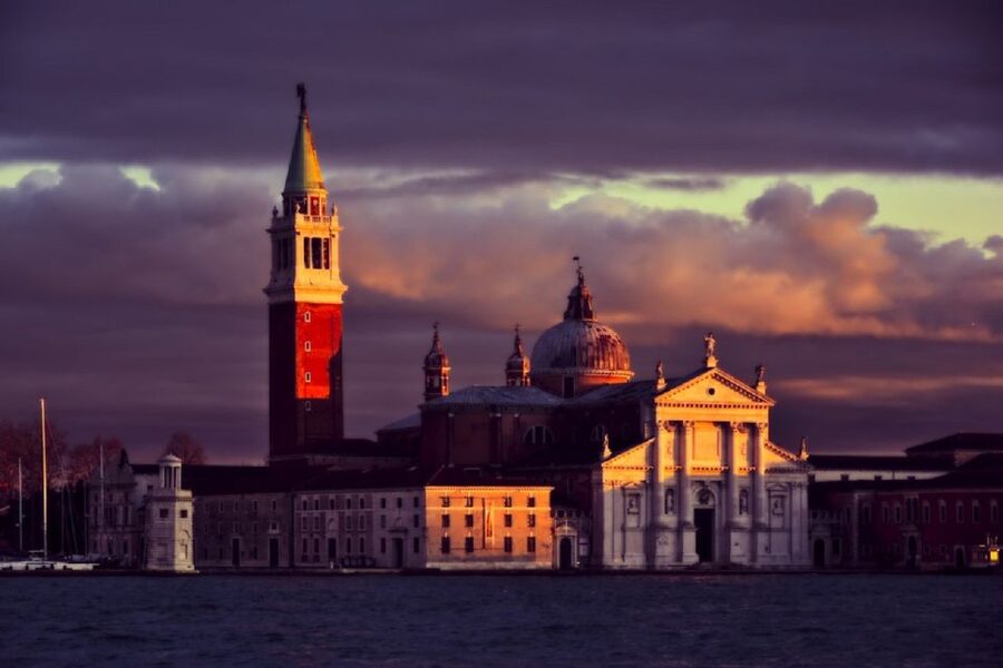 Punta Sabbioni: Venice By Night and Sunset Panoramic Cruise - Who this sunset boat trip fits best