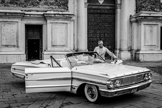 Rent the perfect car for your Wedding - The Basilica e Scoletta di S.Maria del Carmine stop