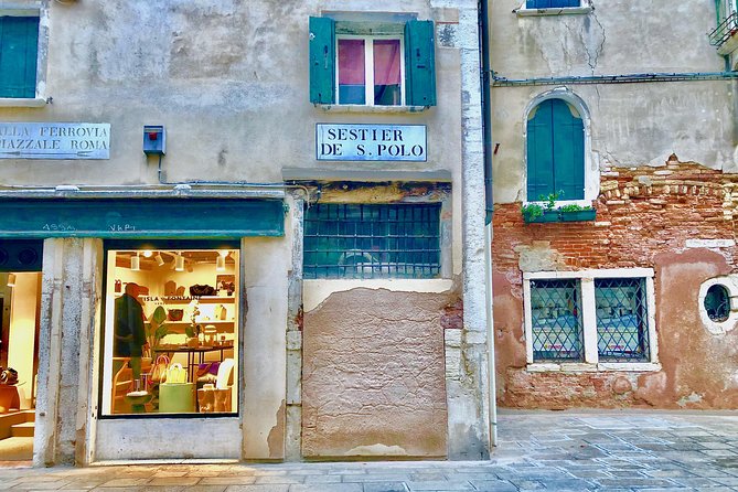 San Polo, Rialto & Frari: 2-Hour Private Walking Tour in Venice - Stop 4: Campo San Polo, where you notice Venice as a neighborhood