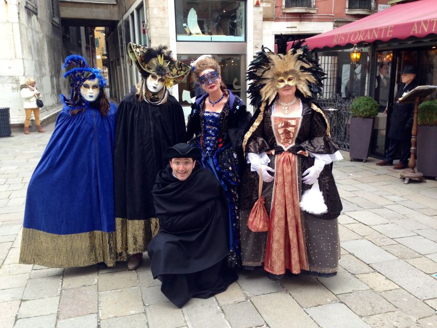 Secrets of Venice Carnival and Life of Casanova Tour - Ending at Le Café Venezia With Cappuccino and Frittelle