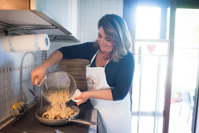Share Your Pasta Love in a Local’s Home in Venice - Price and Value: $94.92 for Pasta, Dinner, Wine, and Real Teaching