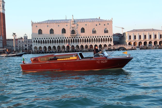 Shared Departure Transfer: Venice Hotels to Venice Train or Bus Station - Key Points at a Glance