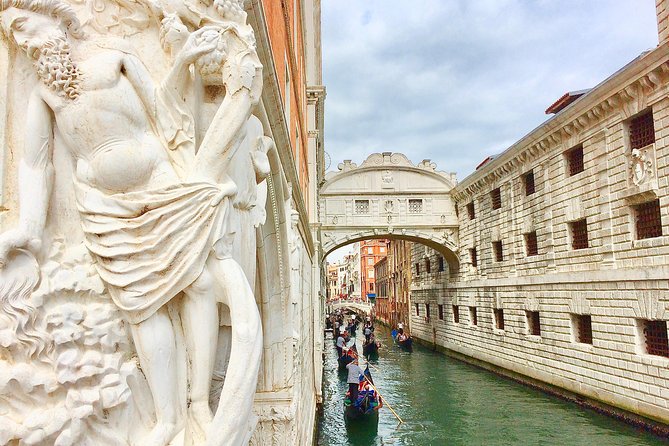 Skip the line Doge's Palace Guided Walking Tour in Venice - Art, Politics, and the Big Tintoretto Moment