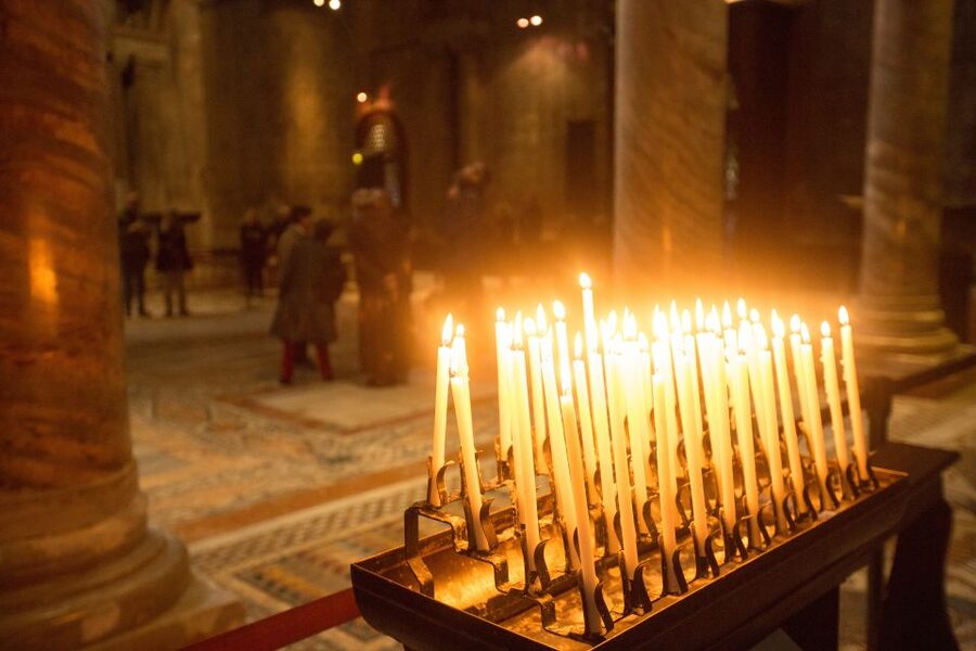 Skip the Line: St. Mark's Basilica Guided Tour - Inside St Mark’s Basilica: How the Gold Mosaics Make Sense