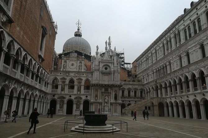 Skip-the-Line Venice Private Tour Including St Mark Doges Palace & Gondola Ride - Skip-the-line at the Doge’s Palace: where Venice turns from pretty to powerful