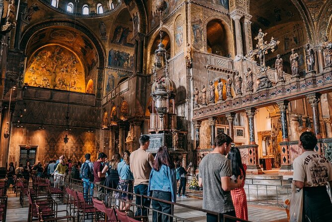 Small-group Saint Mark’s Basilica Priority Access - Quick Hits Before You Walk Into St Mark’s