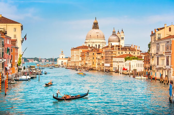 Small Group Venice Grand Canal Panoramic Tour - The Grand Canal’s best landmarks: bridges, palaces, and the close-up feel
