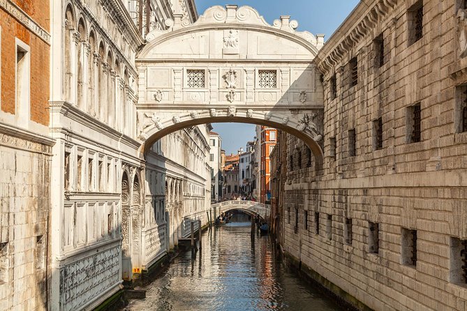 St. Mark's Basilica & Doge Palace + Murano, Burano Guided Tour - How the included museum pass and VR changes your day
