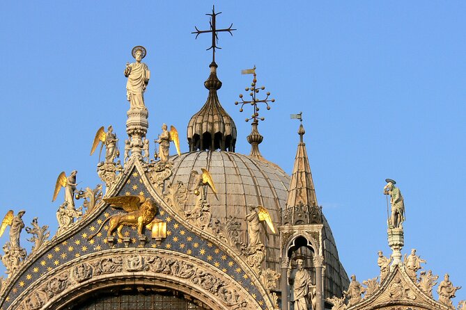 St. Mark’s Basilica Guided Tour with Venice Canals Gondola Ride - Photo Stops and Practical Gondola Tips (So You’re Not Fighting the Group)