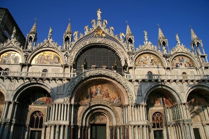 St. Mark's Cathedral Priority Guided Tour & History Gallery - Timing and dress code, how to avoid the common frustration loop