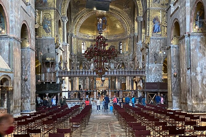 St. Mark's Cathedral Priority Guided Tour & History Gallery - Price value: what you are paying for beyond the basilica ticket