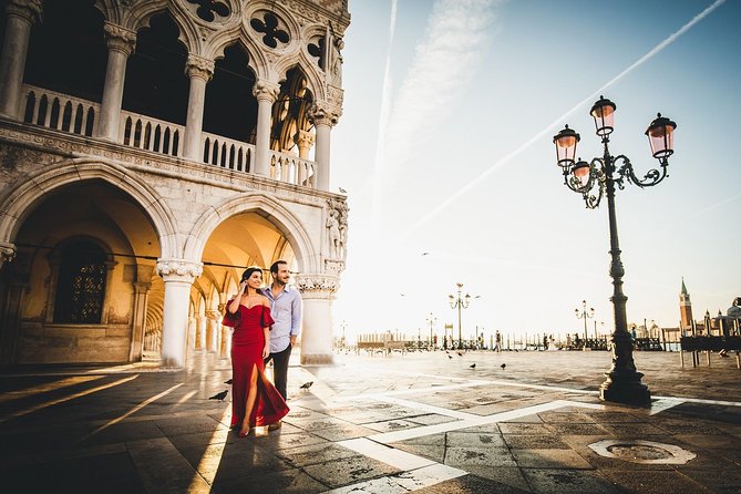 Sunrise Couple Photoshoot Tour - Pricing: what $591.46 per group buys you in Venice