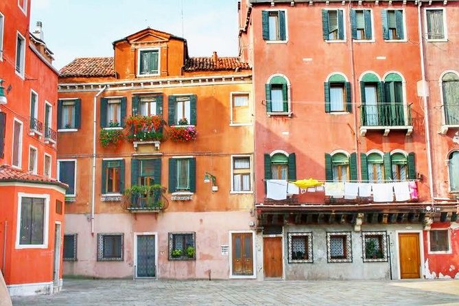 Tasty Street Food Tour of Venice City Center with Cicchetti & Local Specialties - The final tasting stop and your walk to Campo Santa Margherita