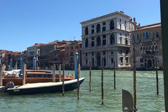 The Essence of Venice in a Stress Free Small group Walking Tour - Rialto Bridge Moments Without Losing the Meaning