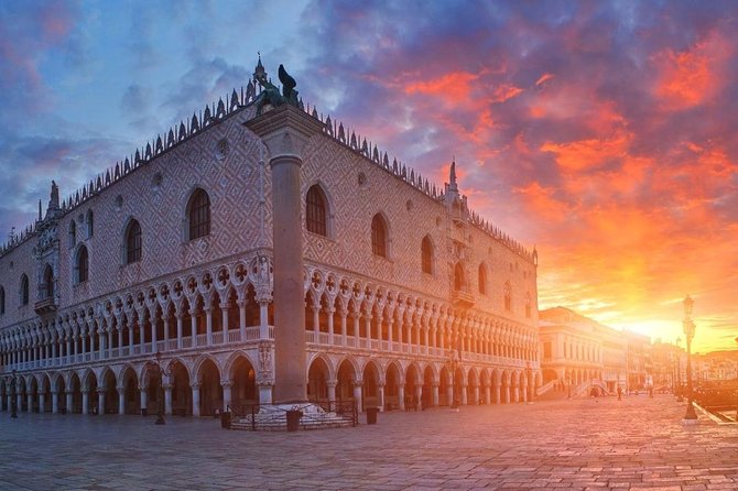 The Heart of Venice: Discover the City on Foot. - Walking route: from St Mark’s area to Rialto and the spiral staircase