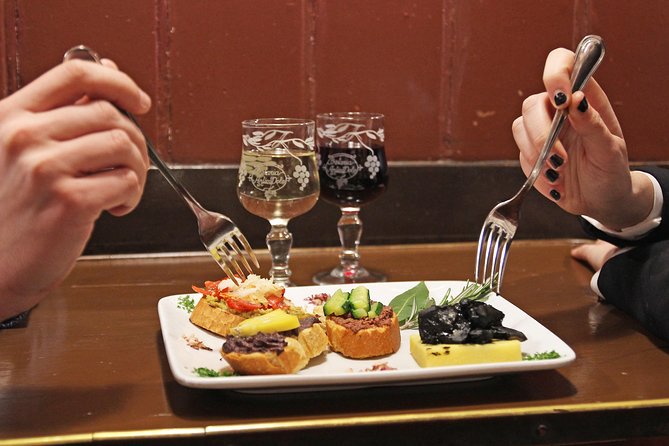 The Secret Venice + Cicheti & Wine Private Tour - A Fast, Focused Way to Get Oriented in Venice