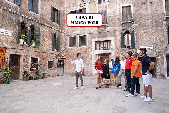 Unusual Venice Walking Tour through Rialto & Gondola Experience - Who this tour is best for, and who should skip it