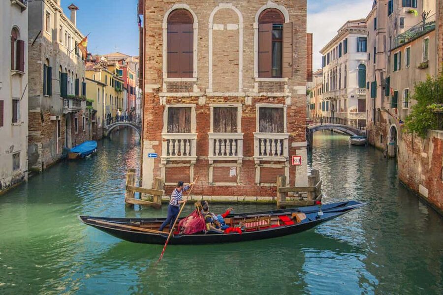 Venetian Private Sandolo tour - What Exactly Is a Sandolo Boat, and Why That Matters for Your Experience