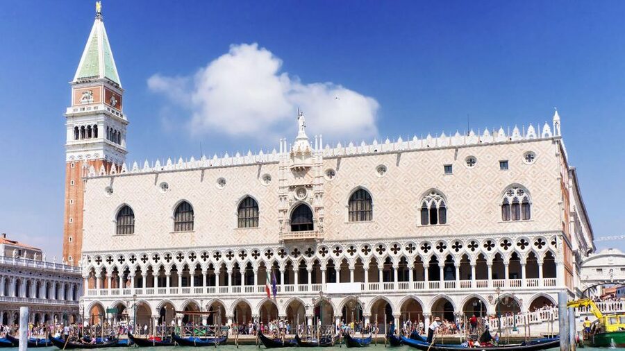 Venezia Audioguide - TravelMate app for your smartphone - What’s inside: 85 audio tracks and a quiz