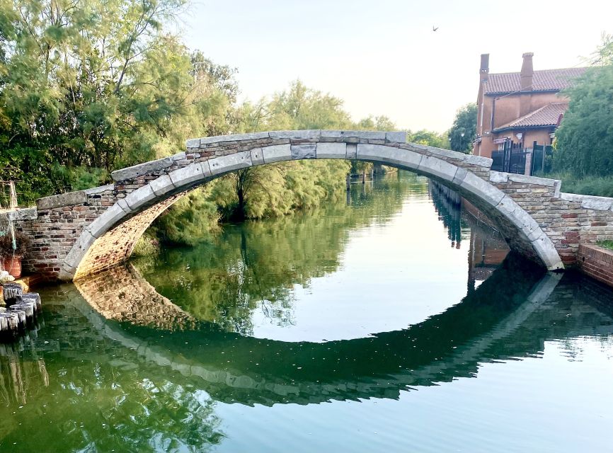 Venezia:Tour con aperitivo al tramonto - Price and Value: When $271.88 Makes Sense for Two