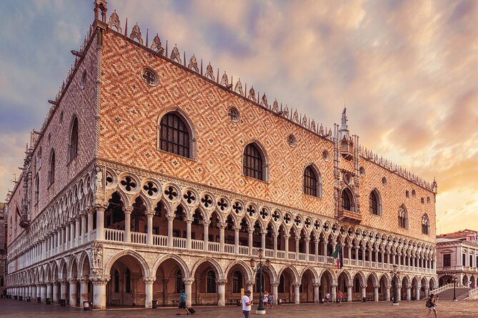 Venezia Walking Tour with Audio and Written Guide by a Local - Language Comfort and the Local Story Flavor