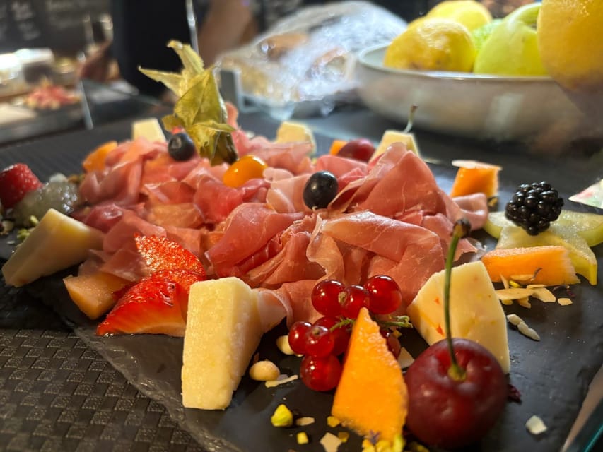 Venice: 10 shades of Cicchetti and Wine - Cicchetti in Venice: why this tastes different from other Italy food tours