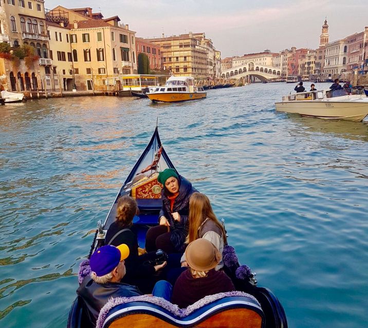 Venice: 30 min Gondola Ride on the Grand Canal with Guide - Key highlights that make this gondola ride worth it