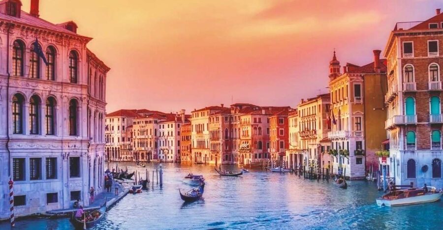 Venice: 30 min Gondola Ride on the Grand Canal with Guide - Meeting at Santa Maria del Giglio, and why arriving early matters