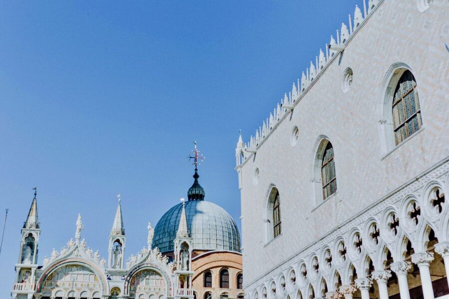 Venice: 4-Hour City Tour with Doge's Palace & Basilica Visit - Santa Maria Formosa Square: one of Venice’s bigger gathering rooms