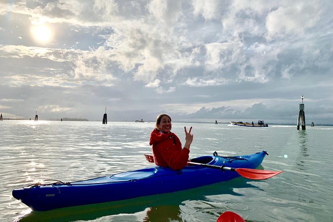 Venice: 60' Quick Kayak Tour with guide - The 60-minute flow: what the ride feels like and what you’ll see