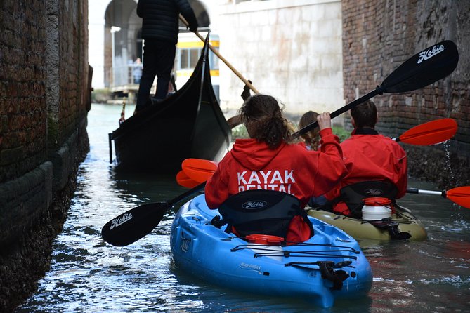 Venice: 60' Quick Kayak Tour with guide - What to bring: you will get wet, plan for a quick change