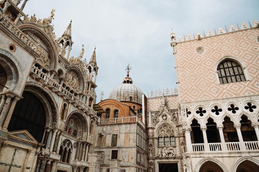 Venice: After-Hours St. Mark’s & Doge's Palace VIP Tour - Chamber of the Great Council: frescoes and the politics behind them