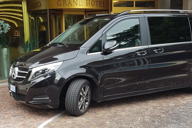 Venice Airport VCE to Venice Hotels Transportation - Arrival Hall pickup at VCE: fast and low-friction