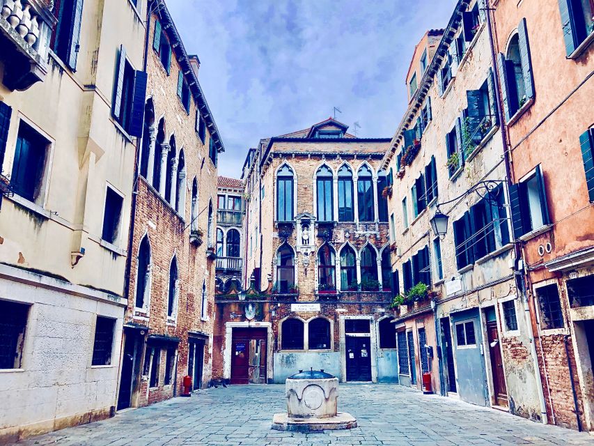 Venice Art and Architecture Private Walking Tour - How private guide time turns into real value