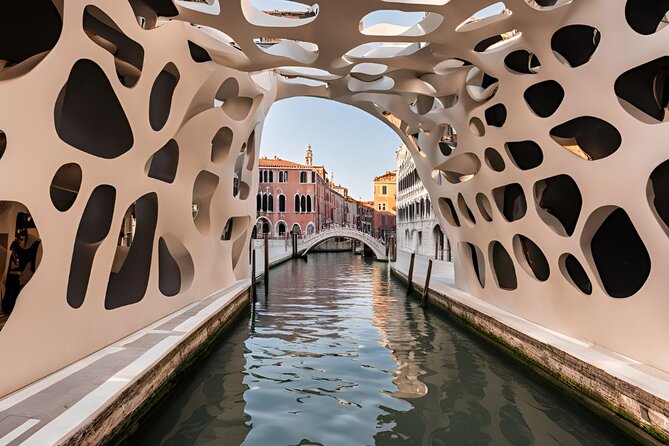Venice Art Biennale 2026 Guided Tour with a Licensed Guide - Your timing: two hours, three zones, and how to make it feel longer
