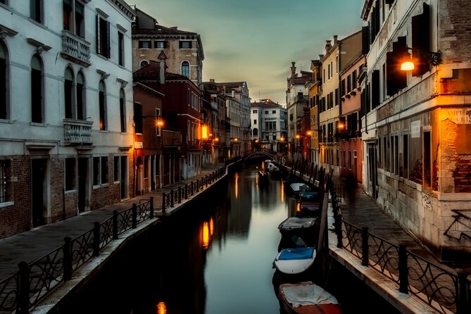 Venice at Sunset: Crimes, Legends and Mysteries - Stop 4: Corte Seconda del Milion and the Tale of Hidden Deceits