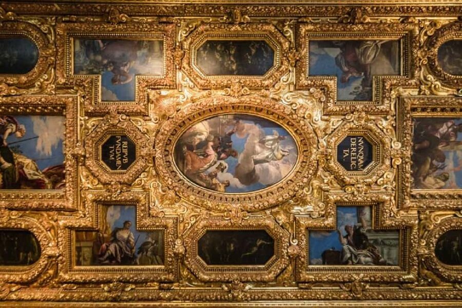 Venice: Basilica, Doge's Palace, Gondola and Lagoon Islands - Key things to know before you go