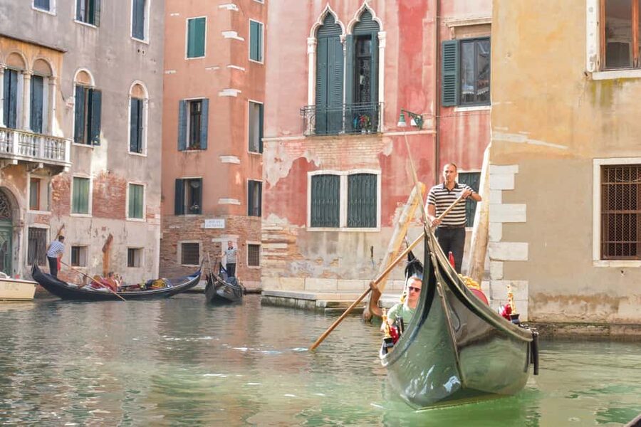 Venice: Basilica, Doge's Palace, Gondola and Lagoon Islands - Who should book this Best of Venice tour, and who might not love it