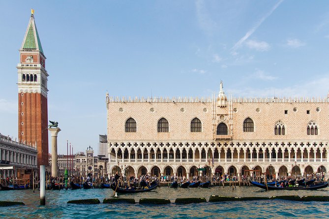 Venice Boat Tour on Grand Canal with Local Guide - Rialto, Ca d’Oro, Accademia Bridge, and the Waterline View