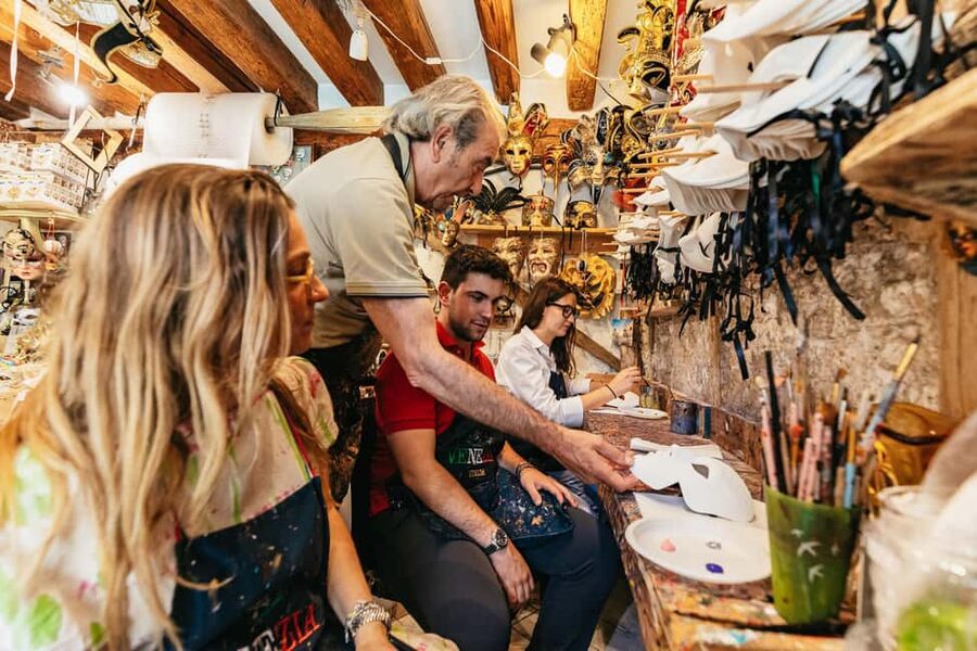Venice: Carnival Mask Workshop - Where the Workshop Happens and What That Means for Your Day