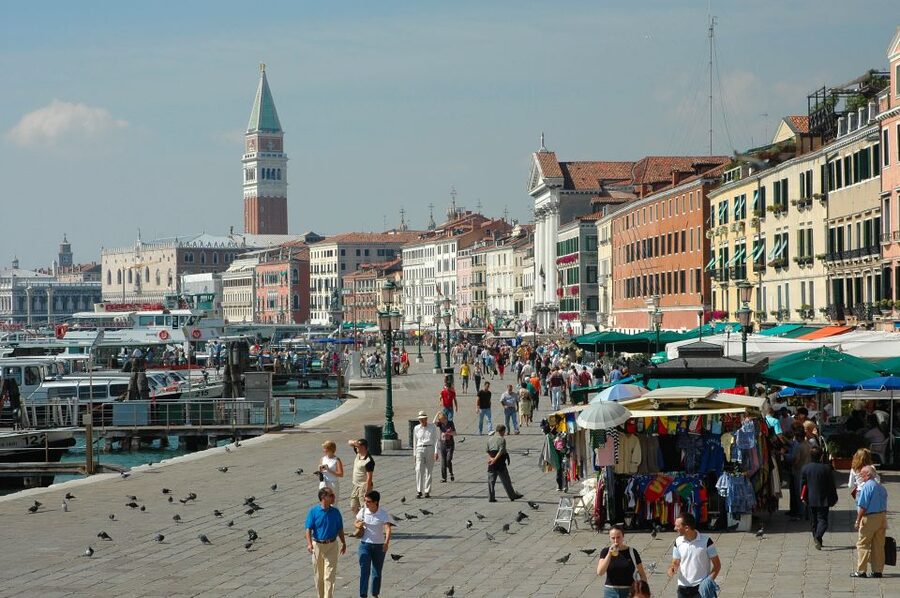 Venice: Castello District Private Walking Tour - Arsenale area: where workers shaped the neighborhood
