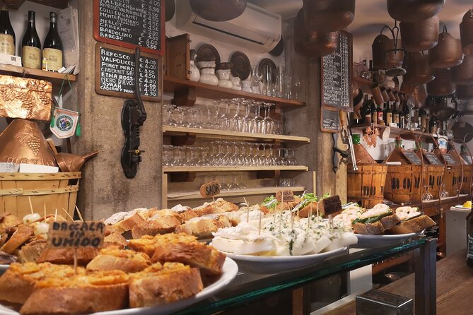 Venice Cicchetti, Spritz and Wine Tour with a Local Guide - Why This Venice Tour Starts in the Ghetto Ebraico