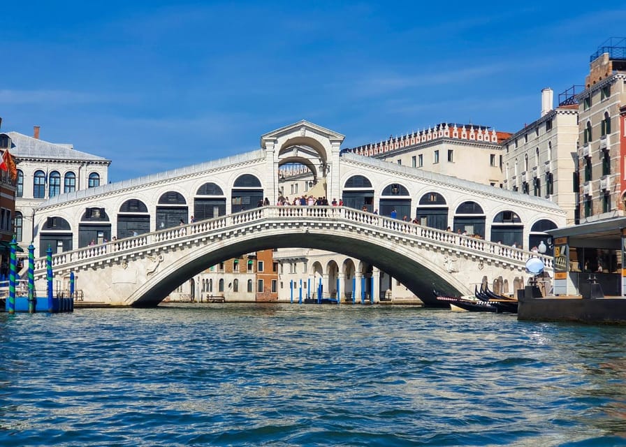 Venice: City Center Historical Guided Walking Tour - Passing Teatro La Fenice: opera context without adding a huge detour